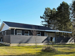 Three-Bedroom Holiday home in Væggerløse 6